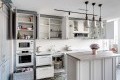 Bucătărie neoclasică cu insulă fronturi MDF frezat 3D - vopsit Fildeș NEO218 Bucătării Neoclasice mobila