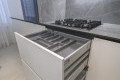 Bucătărie modernă liniară cu fațada MDF vopsit mat Alb MOD423 Bucătării moderne la comanda