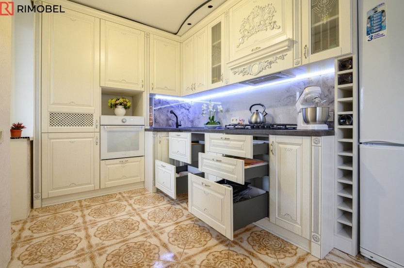 Bucătărie clasică în formă de „L” fronturi MDF frezat 3D - vopsit Fildeș CLA225 Bucătării clasice mobila