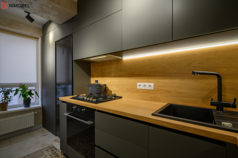 Bucătărie modernă liniară cu fasada MDF vopsit mat Gri MOD283 Bucătării moderne la comanda chisinau
