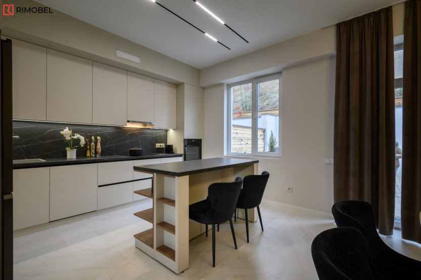 Bucătărie modernă în formă de „L” cu fasada MDF vopsit mat Fildeș MOD282 Bucătării moderne mobila