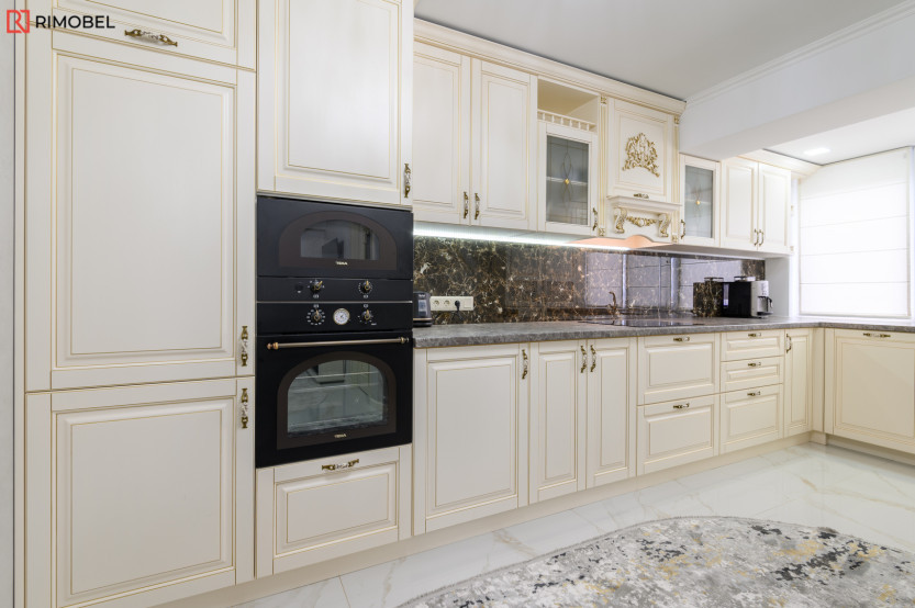 Bucătărie clasică în formă de „L” cu fațada MDF frezat 3D - vopsit Fildeș CLA374  Bucătării clasice mobila
