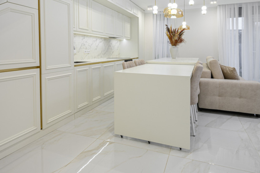 Bucătărie neoclasică liniară cu fațada MDF frezat 3D - vopsit Alb NEO422 Bucătării Neoclasice la comanda chisinau