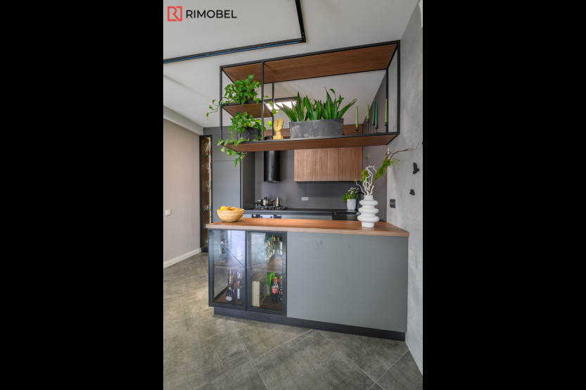 Bucătărie modernă în formă de „U” cu fațada Acrylux Gri MOD408 Bucătării moderne mobila