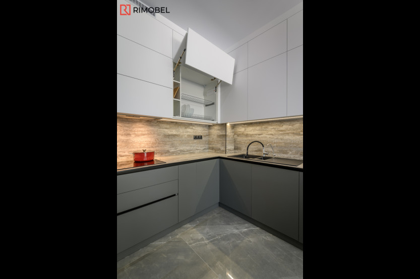Bucătărie modernă în formă de „U” cu fațada MDF vopsit mat Gri MOD378  Bucătării moderne mobila