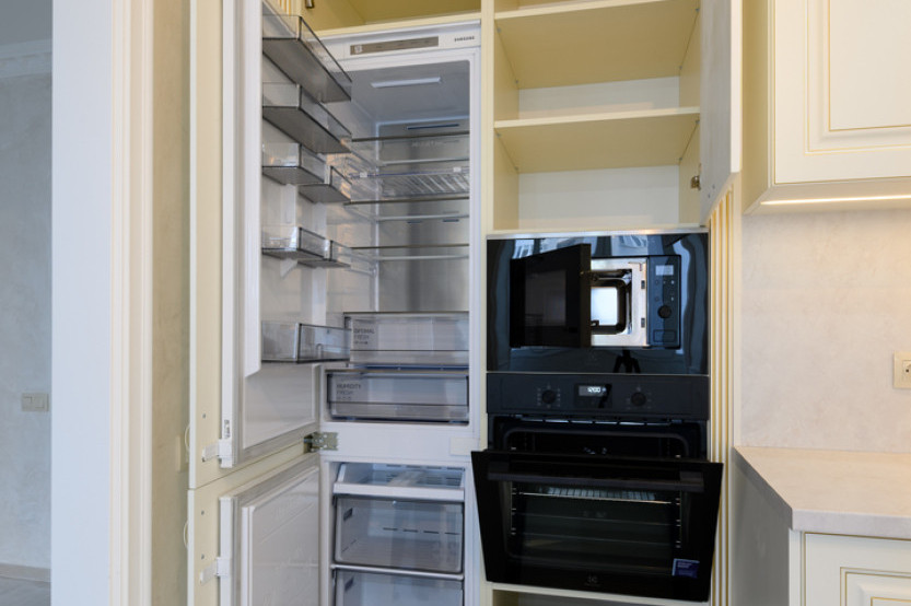 Bucătărie clasică în formă de „L” cu fațada MDF frezat 3D - vopsit Bej CLA364  Bucătării clasice la comanda