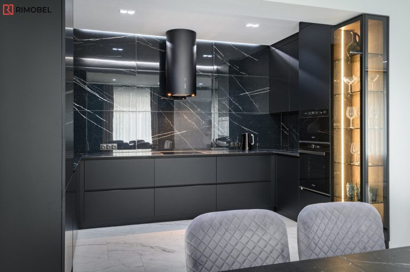 Bucătărie modernă în formă de „L” cu fațada MDF vopsit mat Negru MOD407 Bucătării moderne mobila