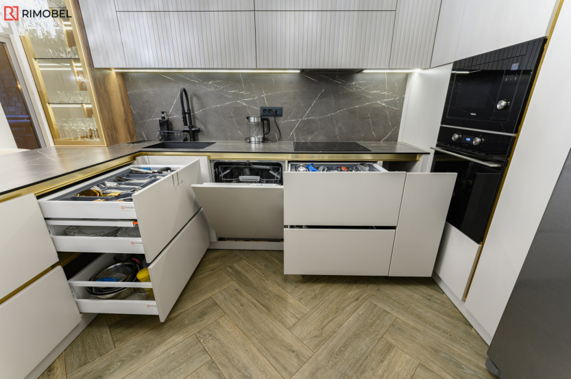 Bucătărie modernă în formă de „L” cu fațada MDF vopsit mat Fildeș MOD418 Bucătării moderne mobila